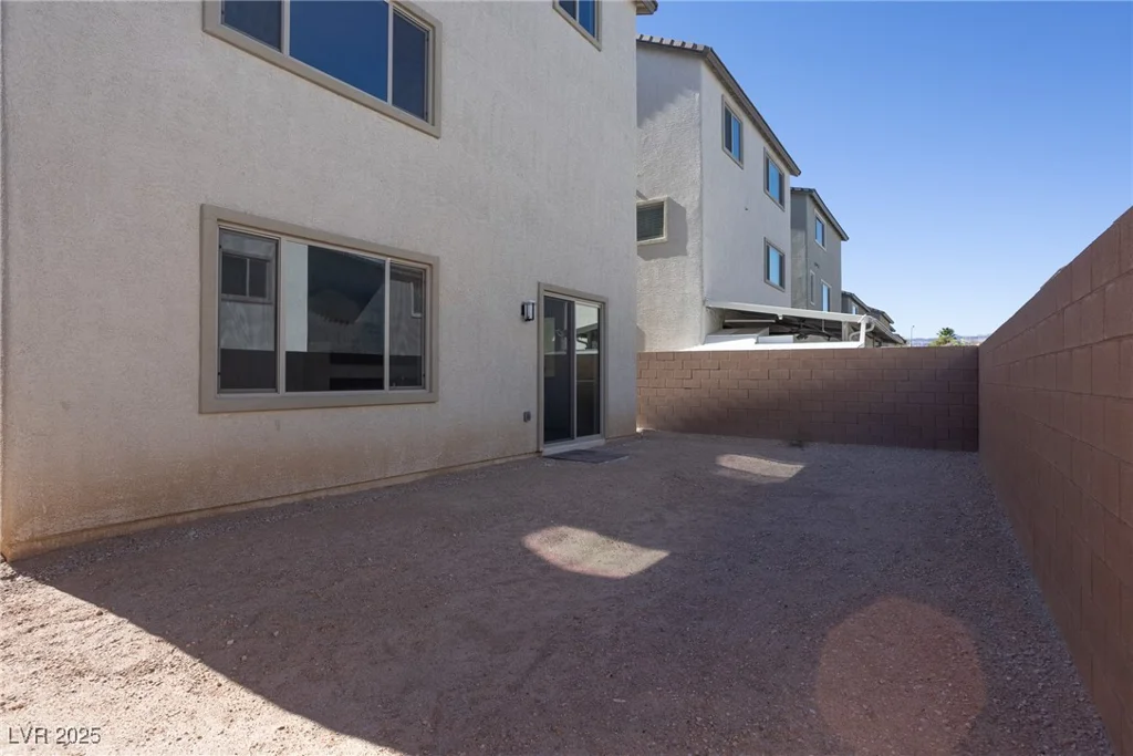 7482 Lodano, Las Vegas, NV 89113