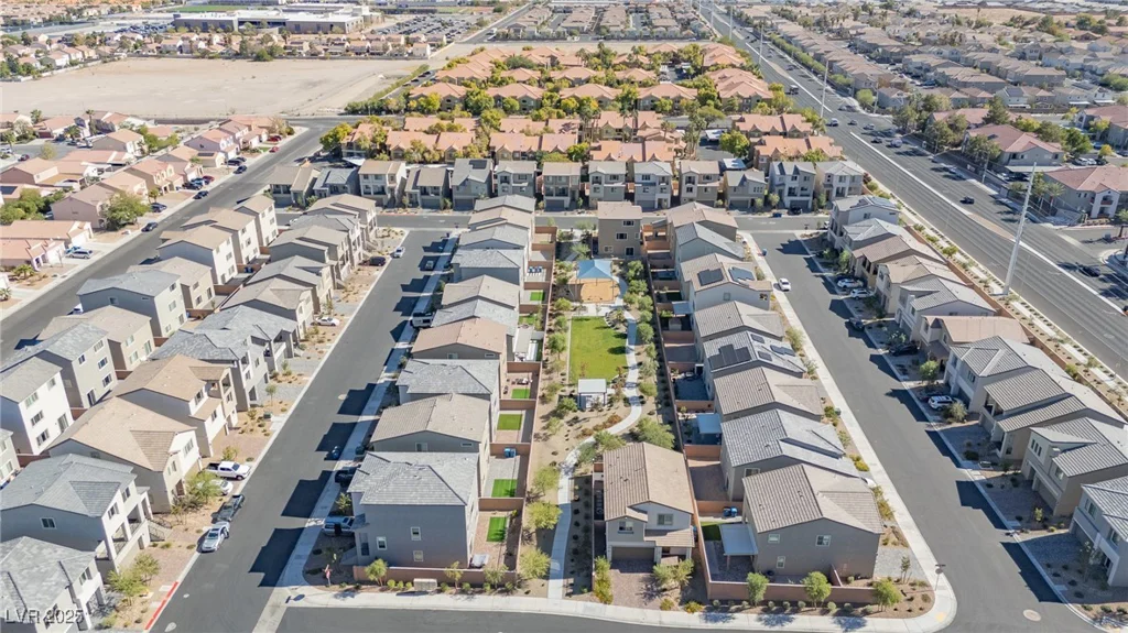 7482 Lodano, Las Vegas, NV 89113