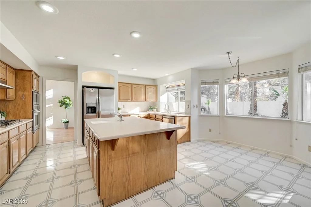 9725 Cascade Falls, Las Vegas, NV 89117