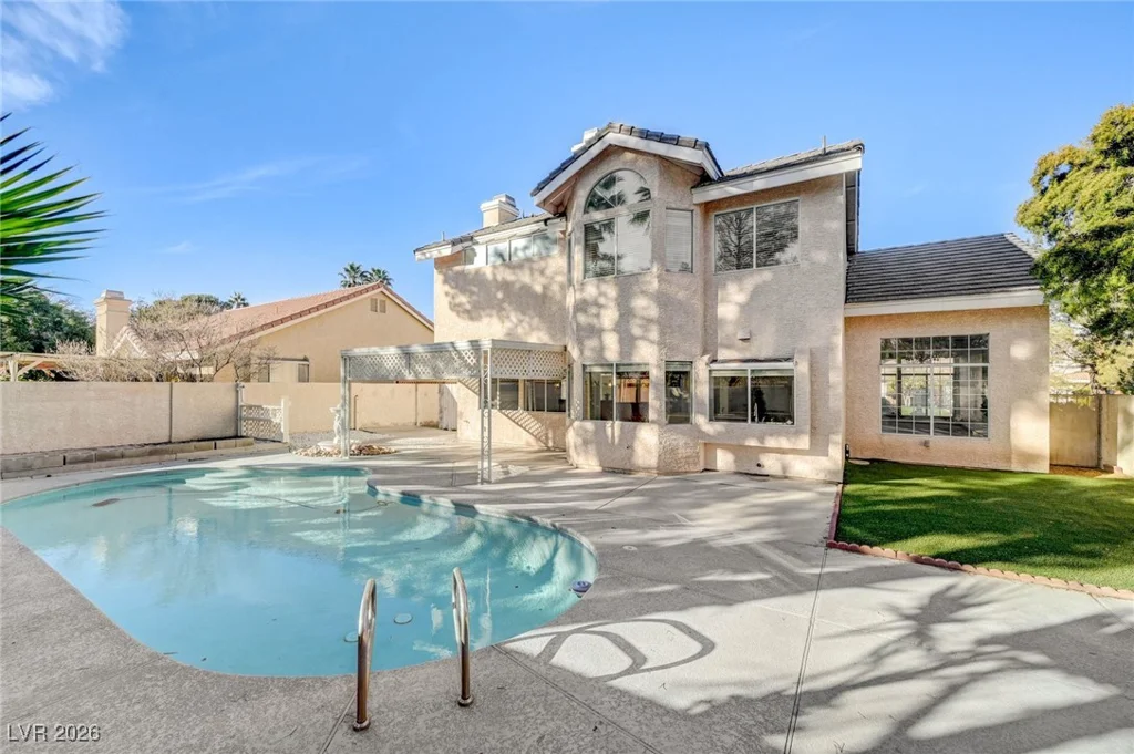 9725 Cascade Falls, Las Vegas, NV 89117