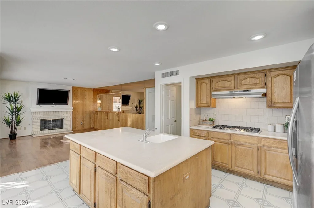 9725 Cascade Falls, Las Vegas, NV 89117