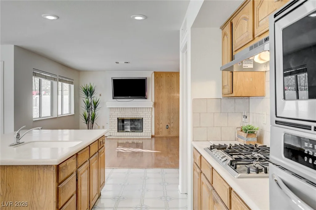 9725 Cascade Falls, Las Vegas, NV 89117