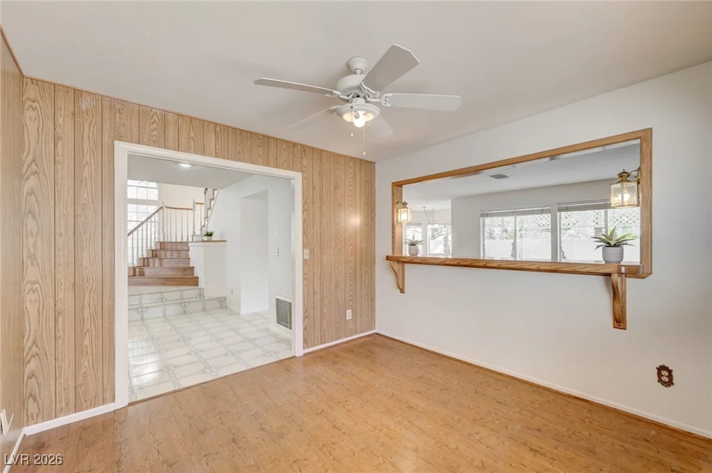 9725 Cascade Falls, Las Vegas, NV 89117