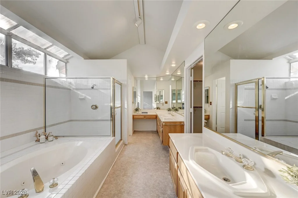 9725 Cascade Falls, Las Vegas, NV 89117