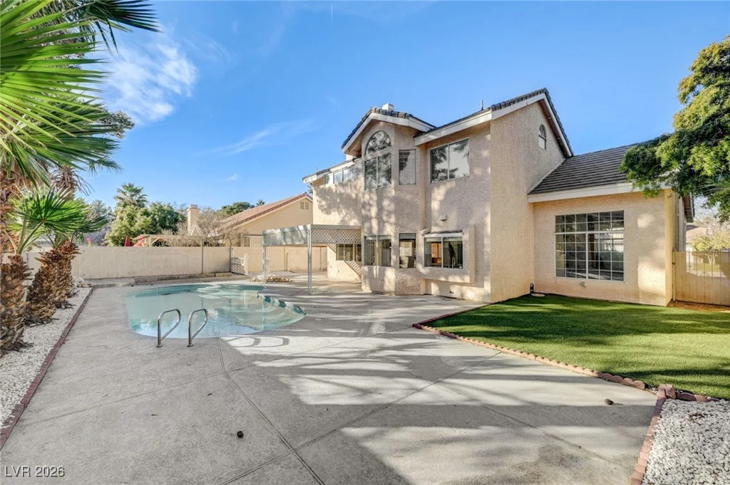 9725 Cascade Falls, Las Vegas, NV 89117