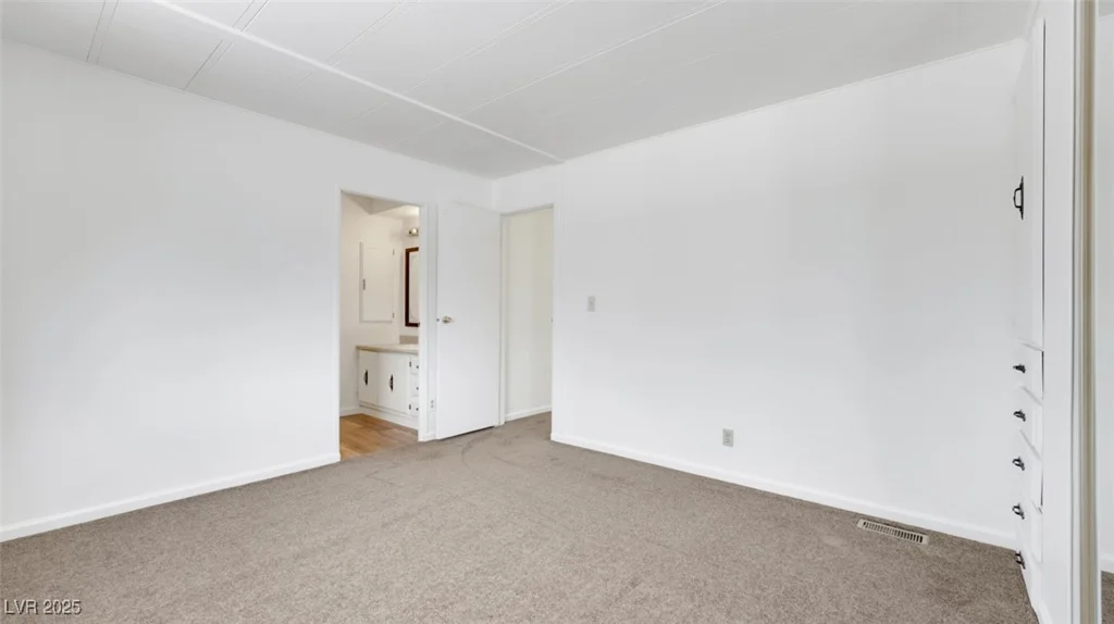 3599 Gulf Shores, Las Vegas, NV 89122