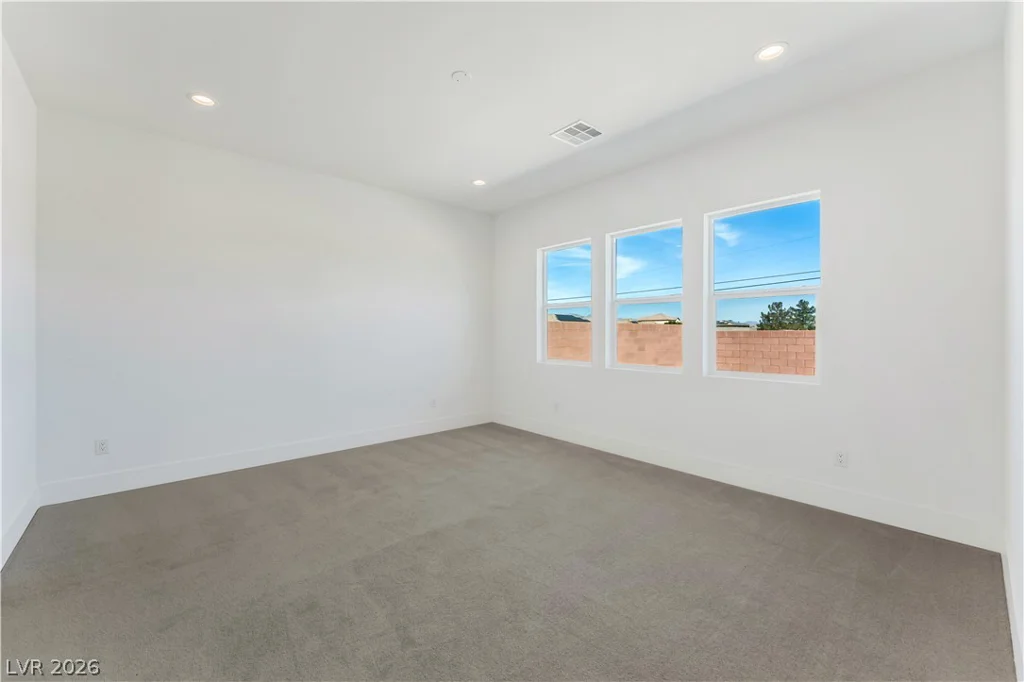 7126 Silver Palace, Las Vegas, NV 89131