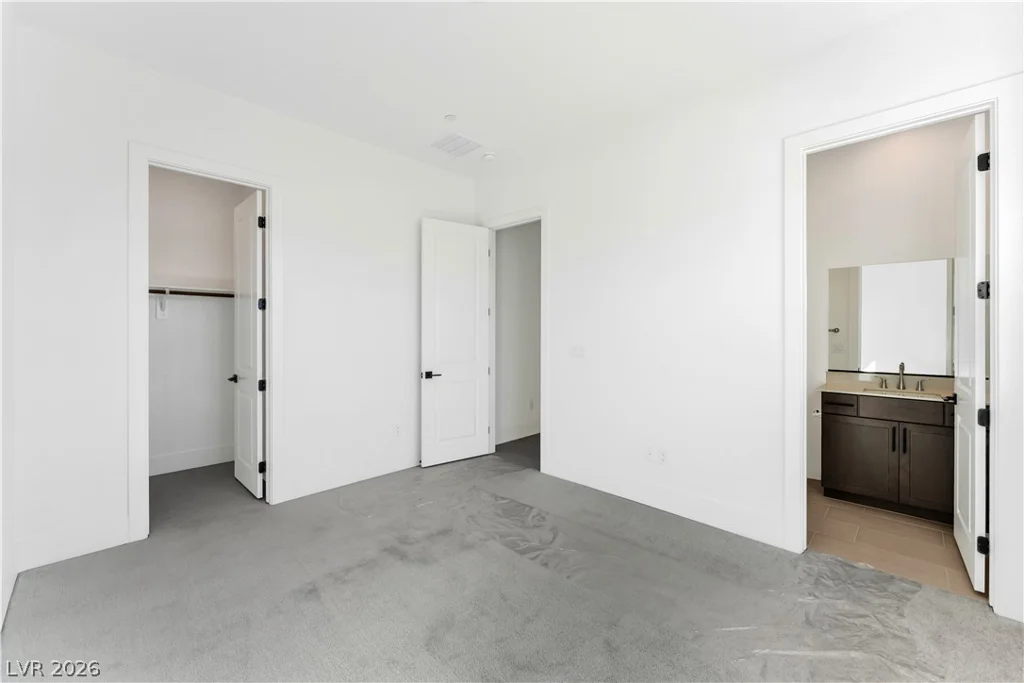 7126 Silver Palace, Las Vegas, NV 89131