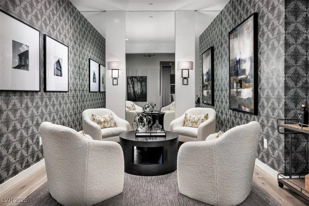 7126 Silver Palace, Las Vegas, NV 89131
