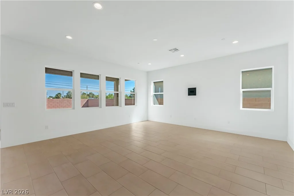 7126 Silver Palace, Las Vegas, NV 89131