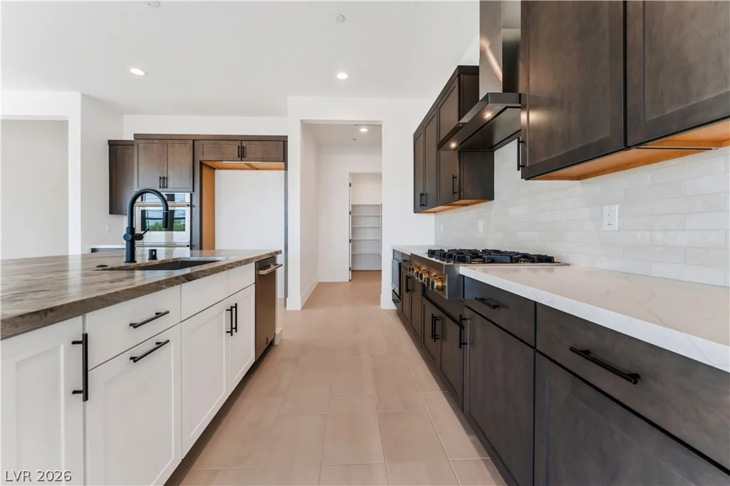 7126 Silver Palace, Las Vegas, NV 89131