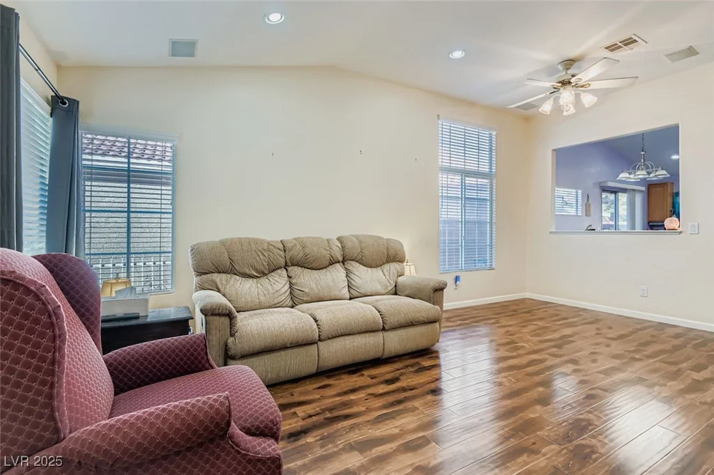 5560 Airview, Las Vegas, NV 89113