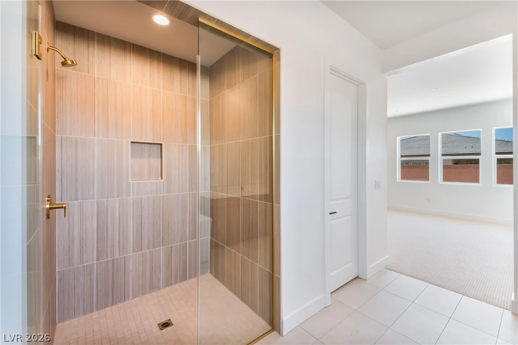5721 Kings Bluff, Las Vegas, NV 89131