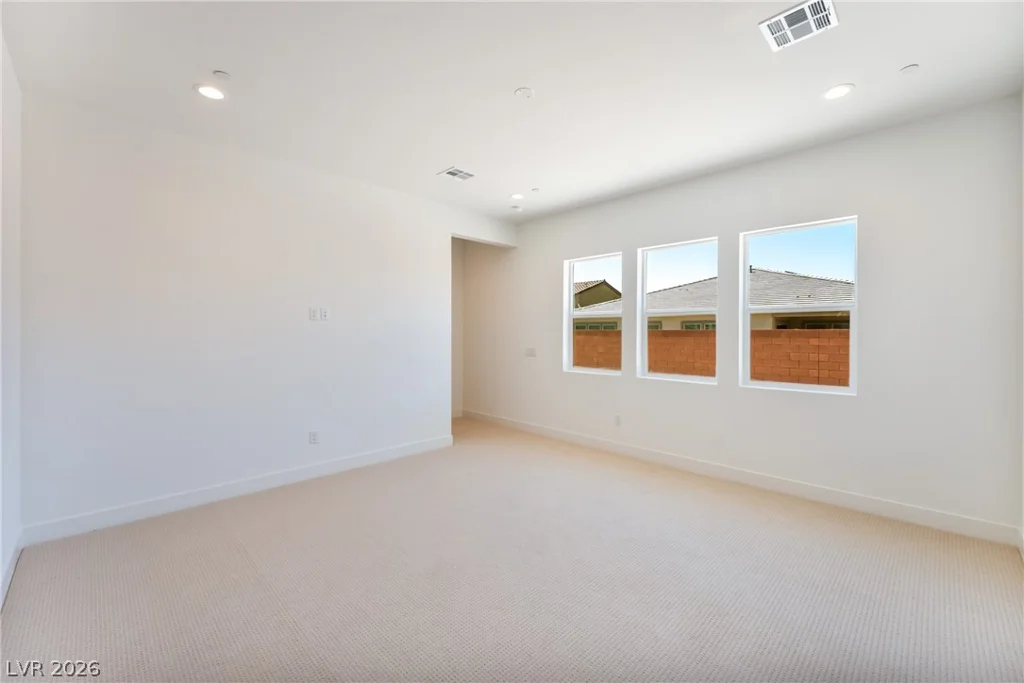 5721 Kings Bluff, Las Vegas, NV 89131