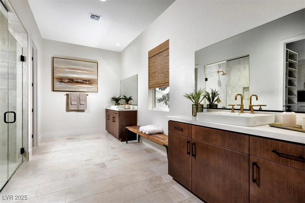 5721 Kings Bluff, Las Vegas, NV 89131