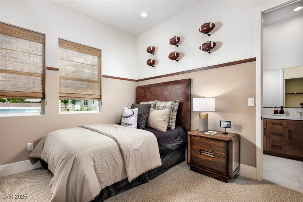 5721 Kings Bluff, Las Vegas, NV 89131