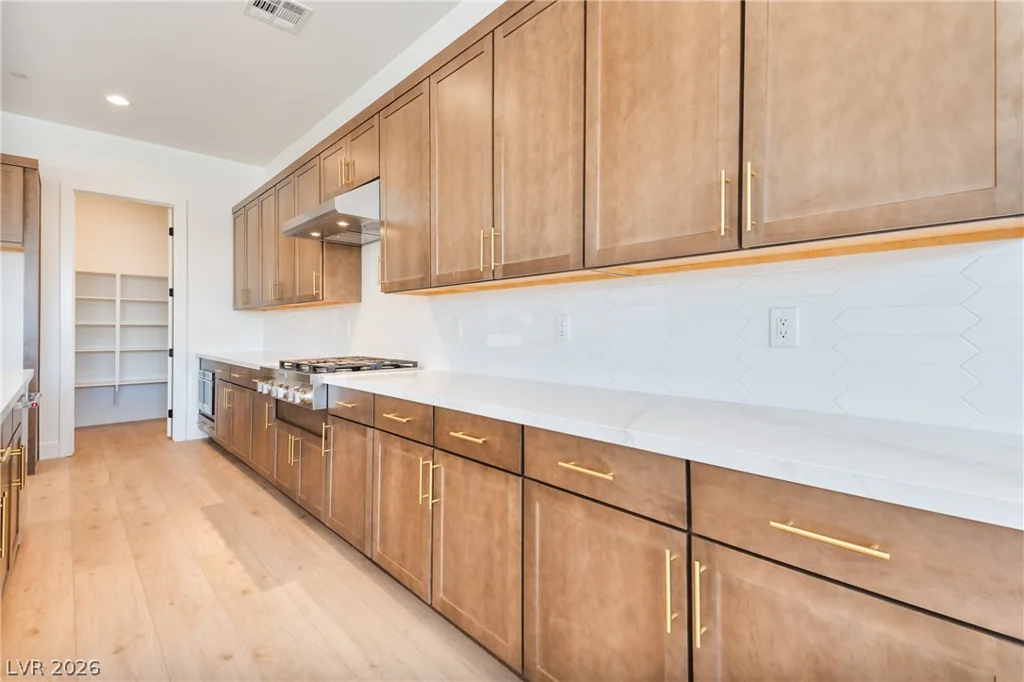 5721 Kings Bluff, Las Vegas, NV 89131