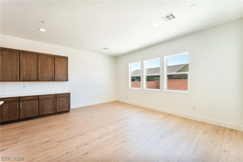 5721 Kings Bluff, Las Vegas, NV 89131