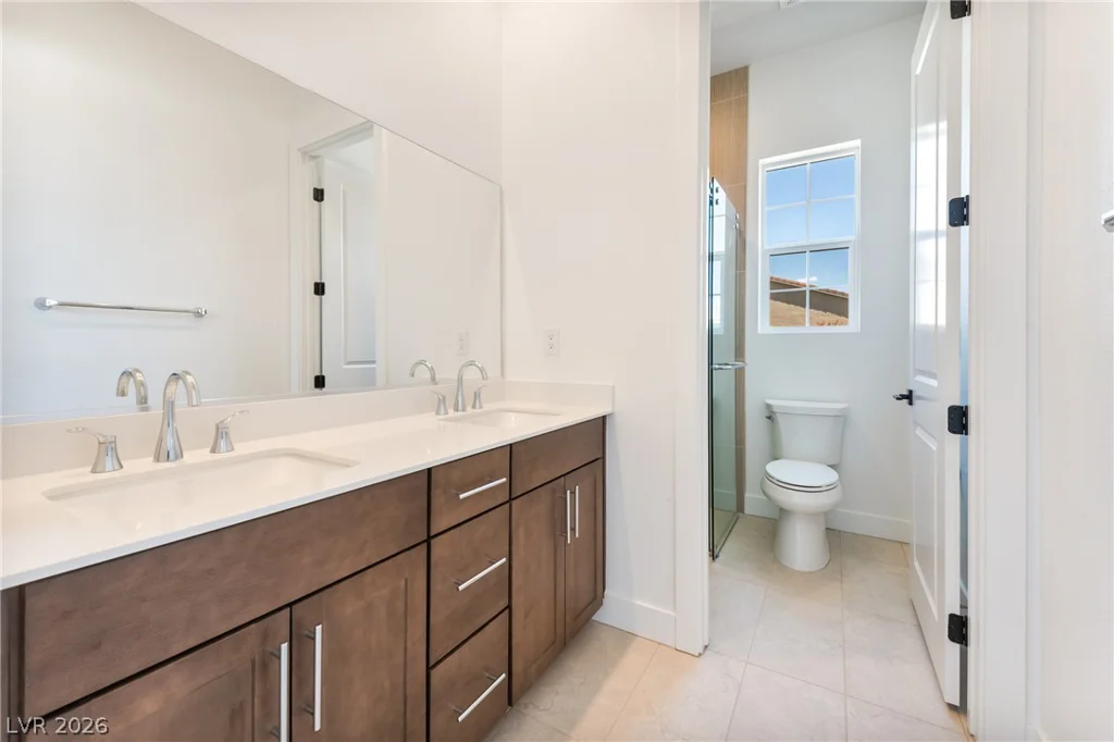5721 Kings Bluff, Las Vegas, NV 89131