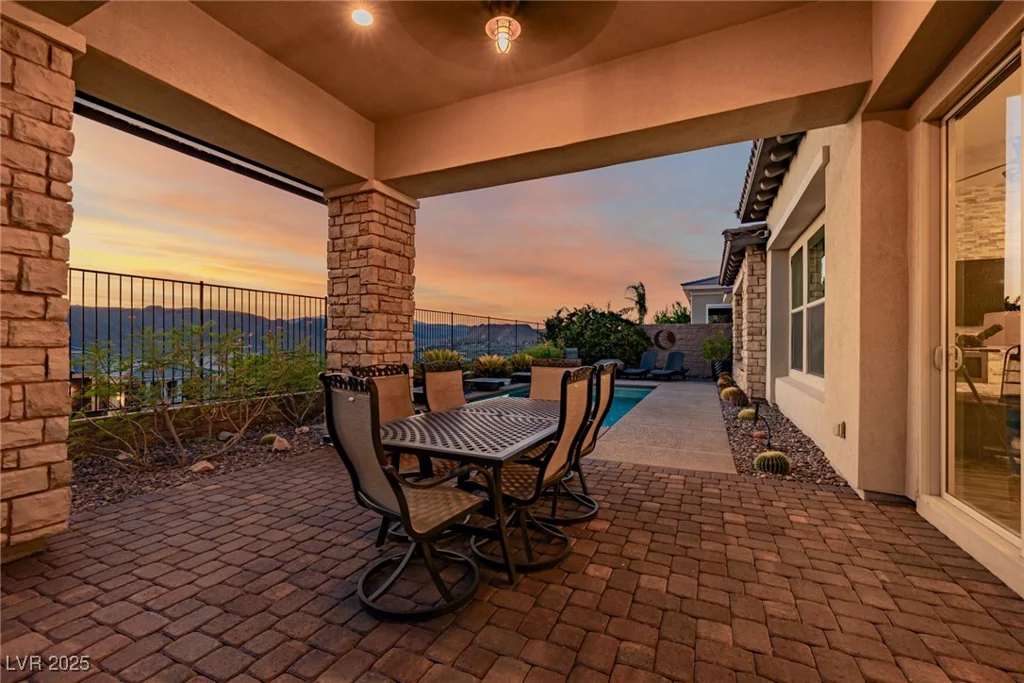 21 Costa Tropical, Henderson, NV 89011