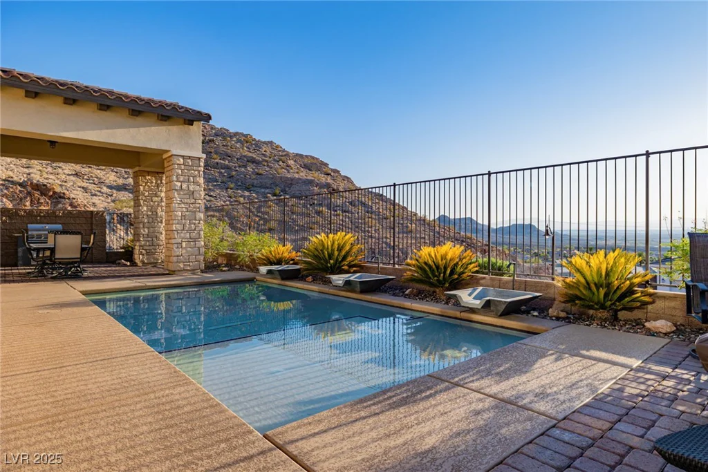 21 Costa Tropical, Henderson, NV 89011