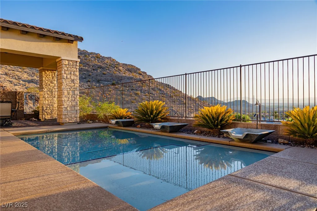 21 Costa Tropical, Henderson, NV 89011