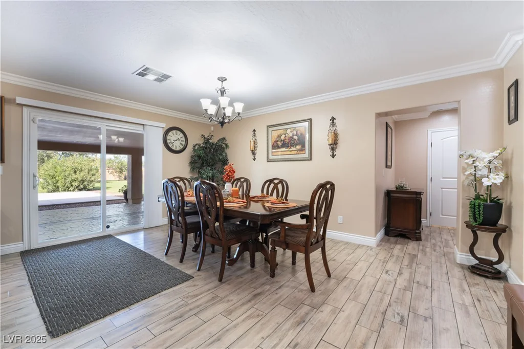 5976 Stewart, Las Vegas, NV 89110