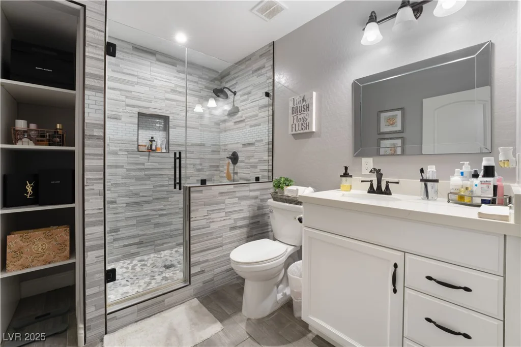 5976 Stewart, Las Vegas, NV 89110