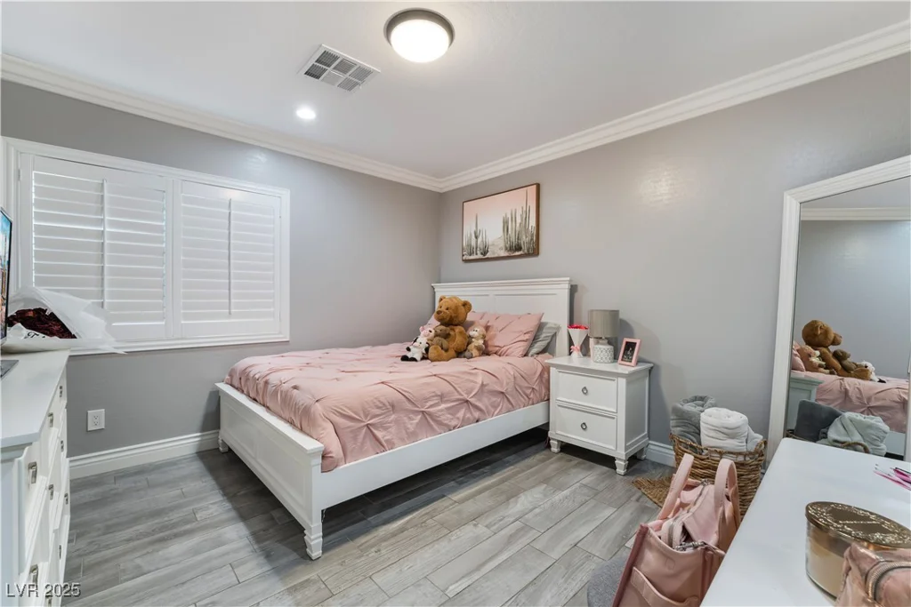 5976 Stewart, Las Vegas, NV 89110