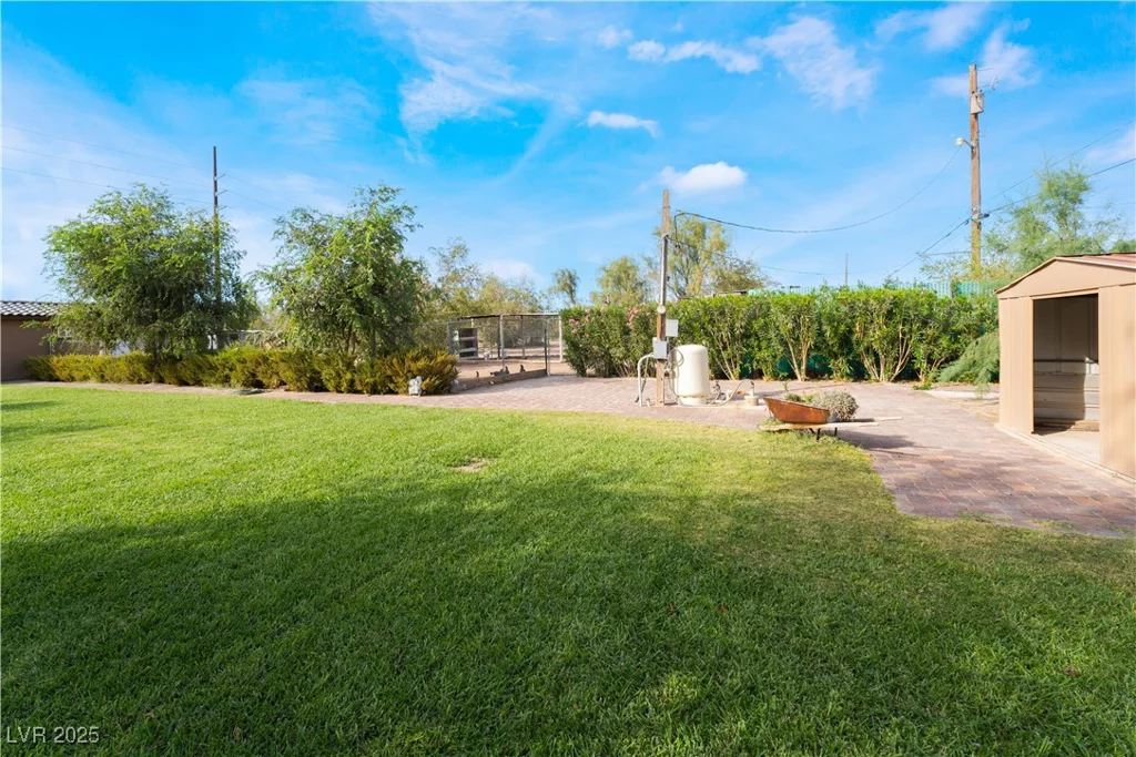 5976 Stewart, Las Vegas, NV 89110