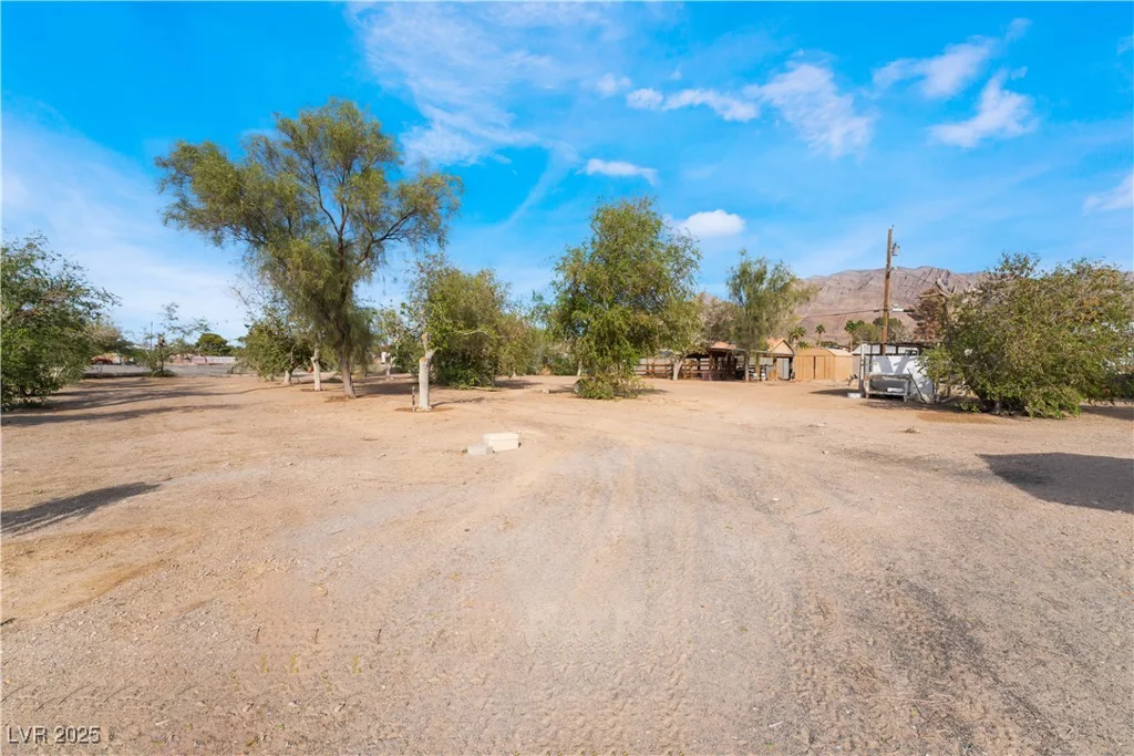 5976 Stewart, Las Vegas, NV 89110