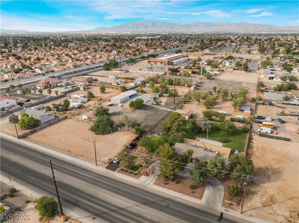 5976 Stewart, Las Vegas, NV 89110