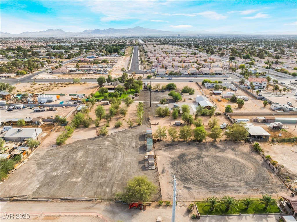 5976 Stewart, Las Vegas, NV 89110