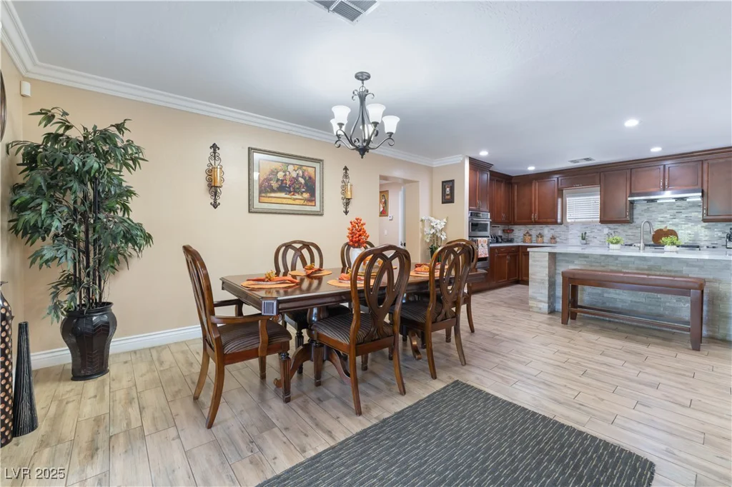 5976 Stewart, Las Vegas, NV 89110