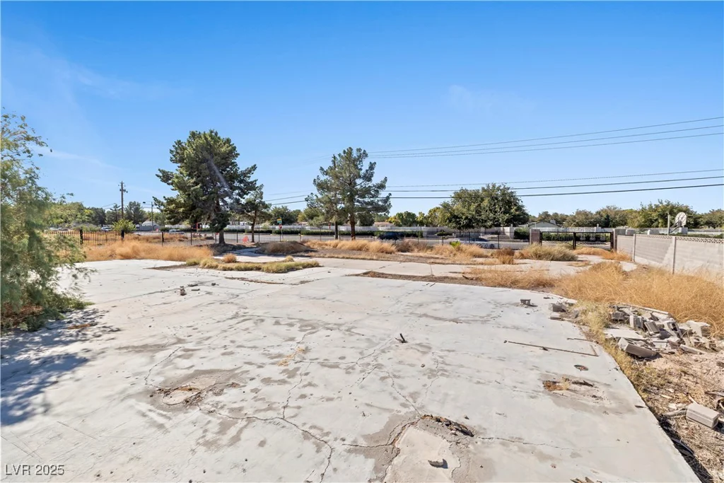 6690 Pecos, Las Vegas, NV 89120