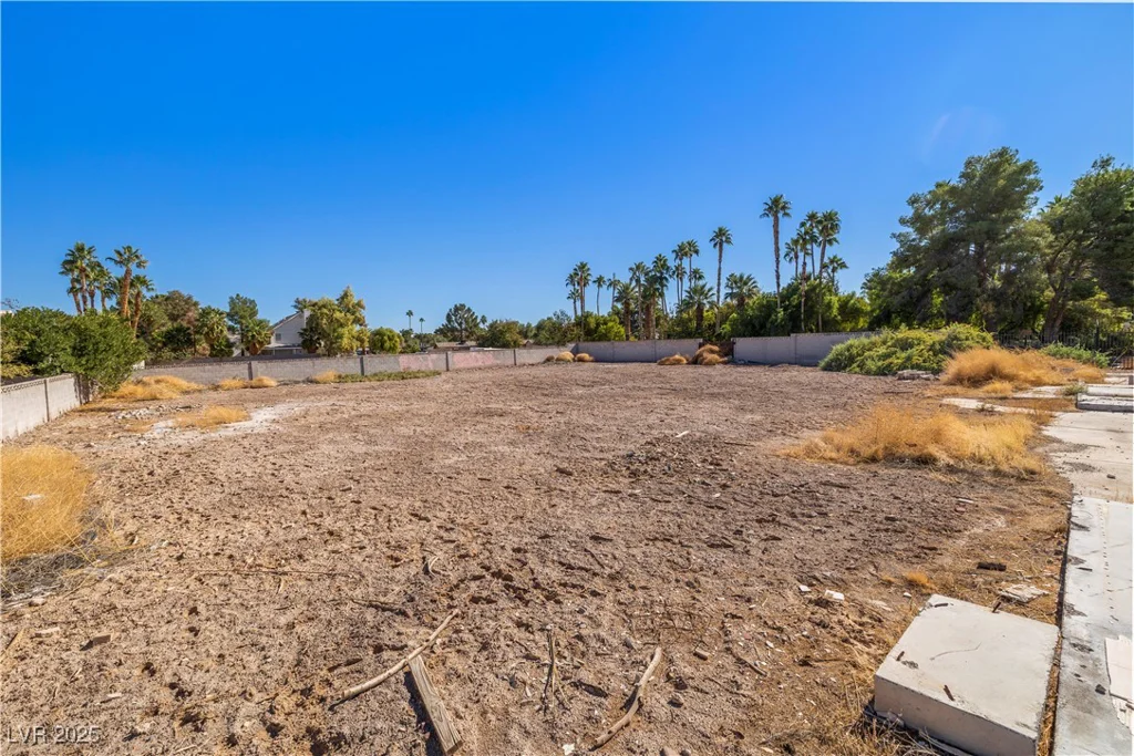 6690 Pecos, Las Vegas, NV 89120