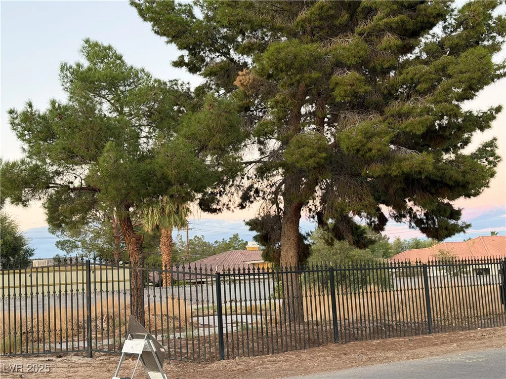 6690 Pecos, Las Vegas, NV 89120