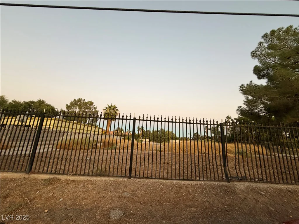 6690 Pecos, Las Vegas, NV 89120