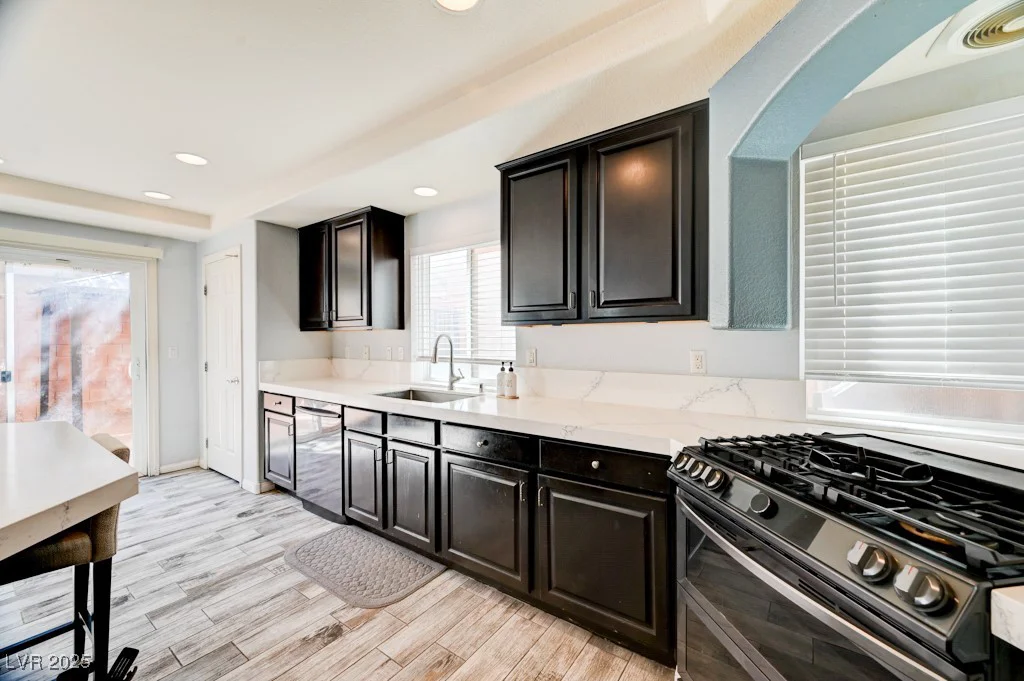 6871 Treble Clef, Las Vegas, NV 89139