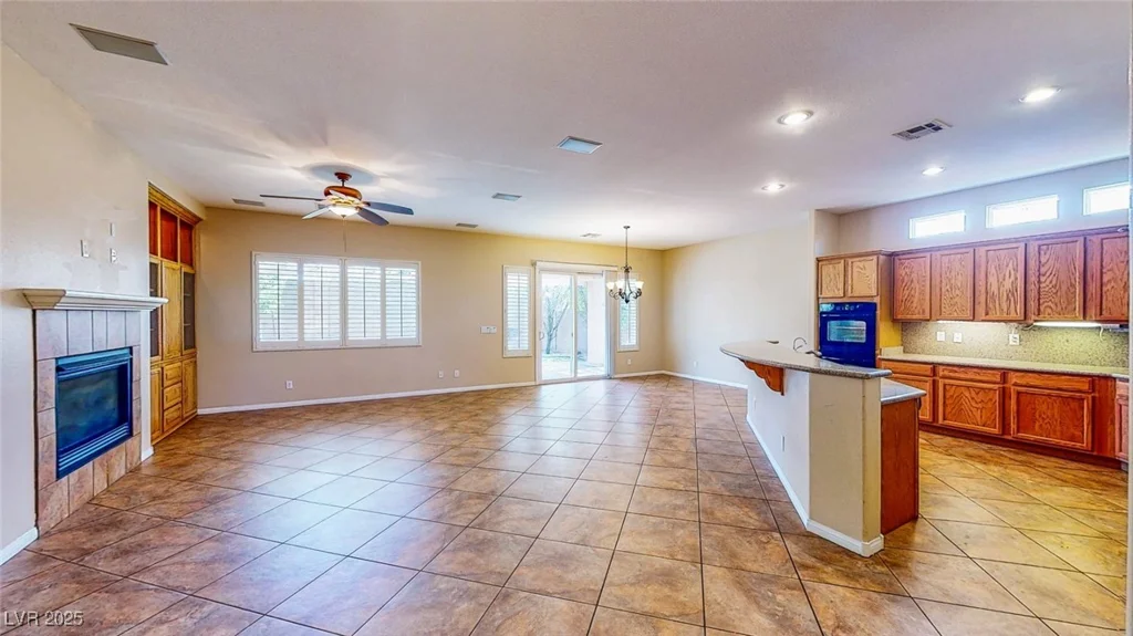 9052 Creed Mountain, Las Vegas, NV 89178