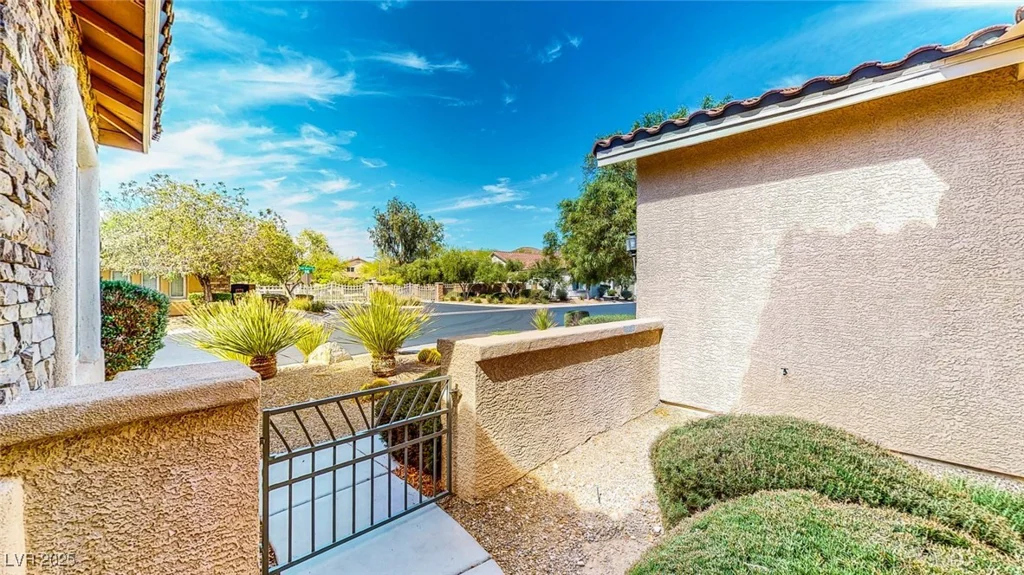 9052 Creed Mountain, Las Vegas, NV 89178