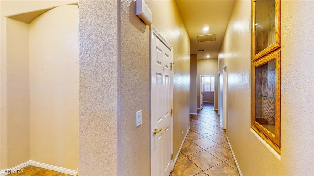 9052 Creed Mountain, Las Vegas, NV 89178