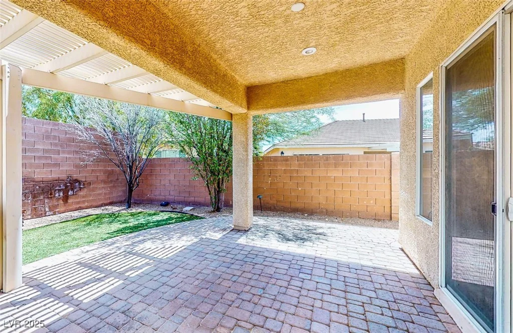 9052 Creed Mountain, Las Vegas, NV 89178