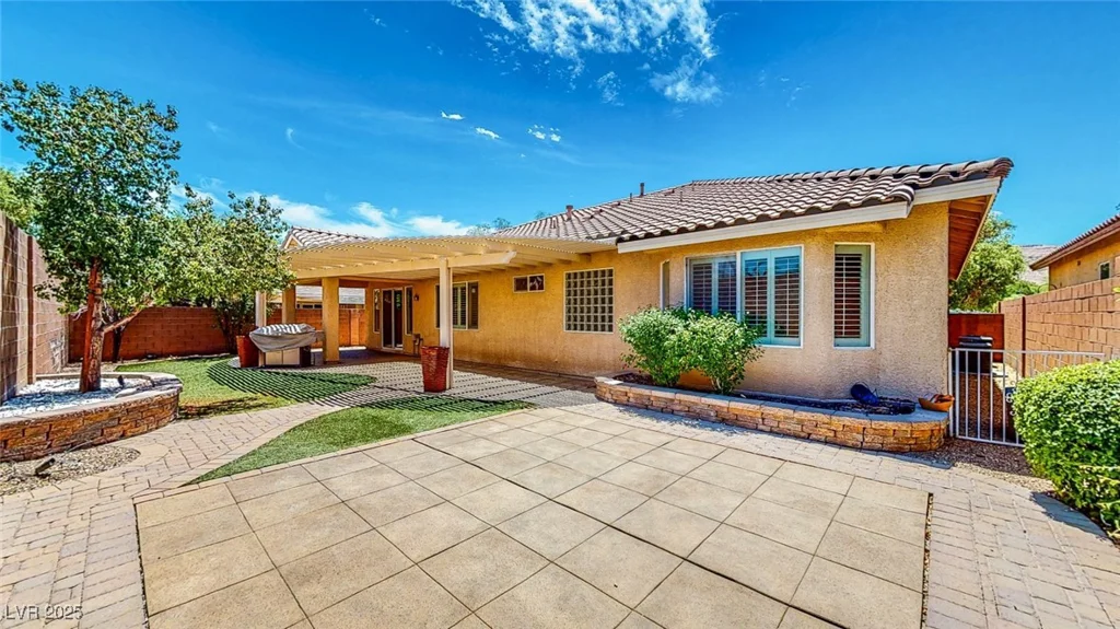 9052 Creed Mountain, Las Vegas, NV 89178