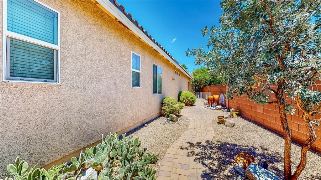 9052 Creed Mountain, Las Vegas, NV 89178