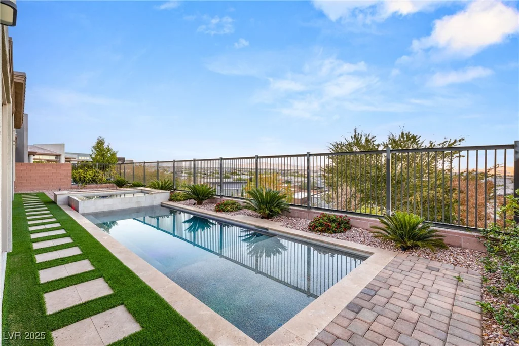6184 Petroglyph, Las Vegas, NV 89135