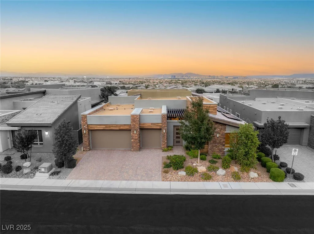 6184 Petroglyph, Las Vegas, NV 89135
