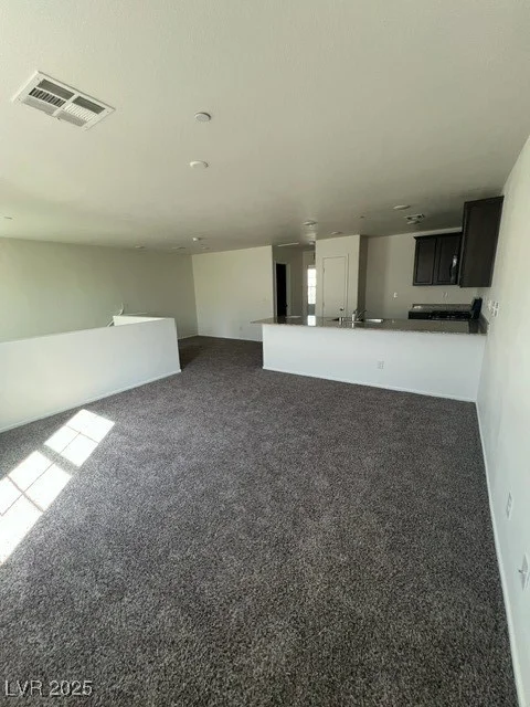 4561 Woolcomber, Las Vegas, NV 89115