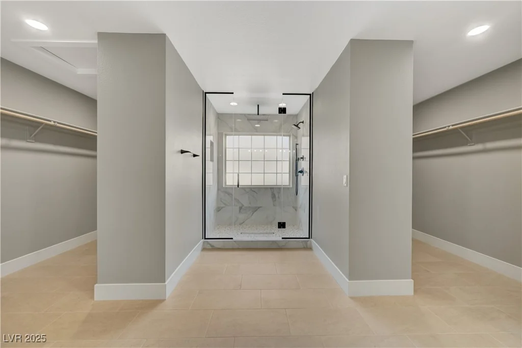 909 Rhyolite, Henderson, NV 89011