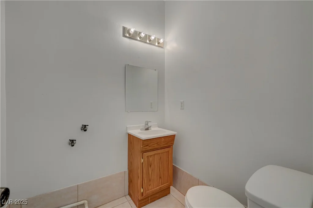 909 Rhyolite, Henderson, NV 89011